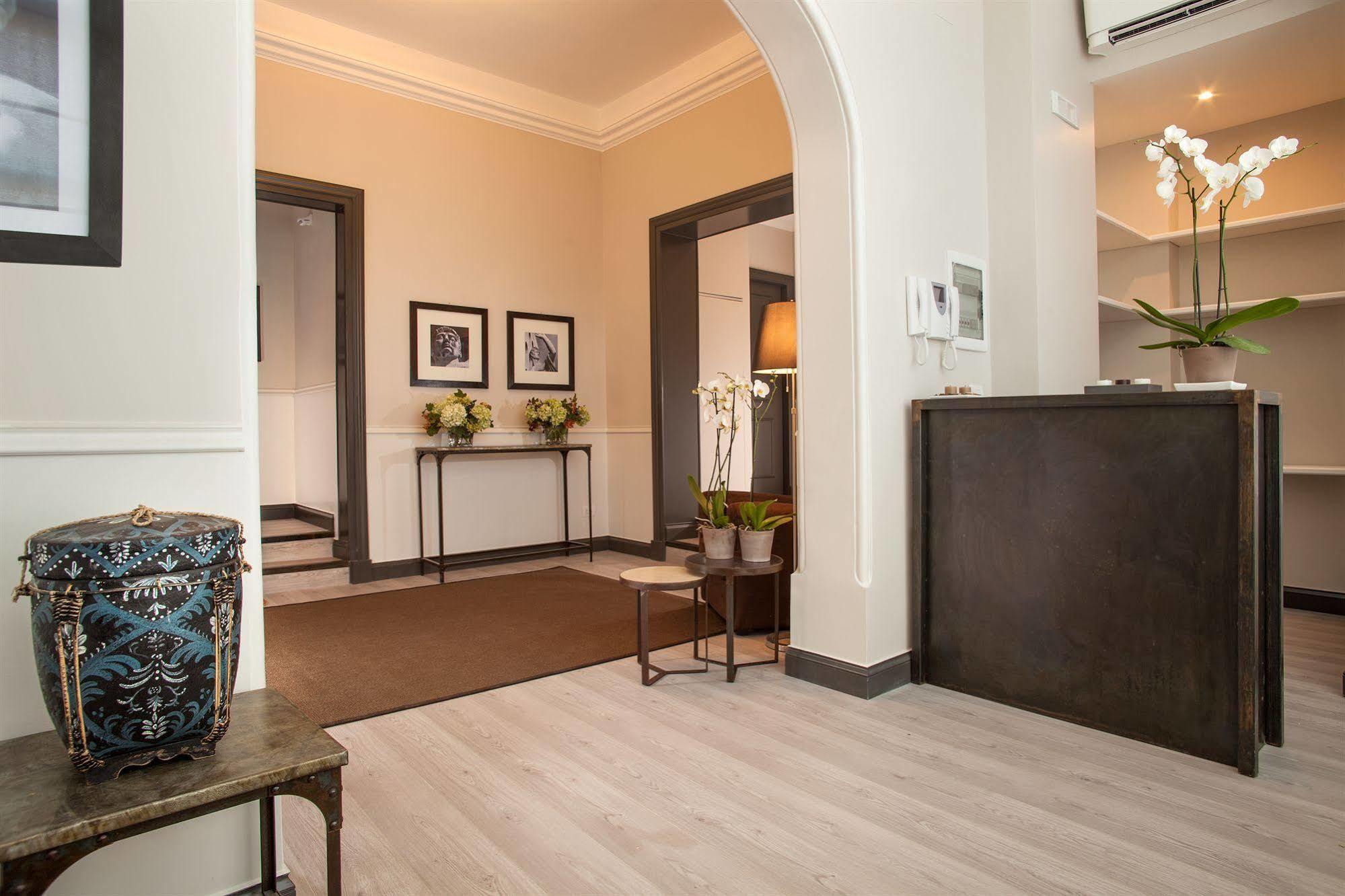 Nazionale 51 Group Bed & Breakfast Roma Ngoại thất bức ảnh